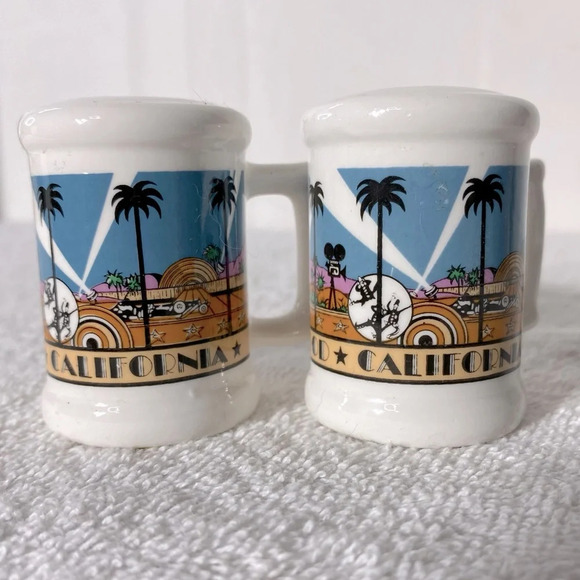 Vintage Ceramic Hollywood California Salt & Pepper Shakers With Handles - Picture 5 of 9